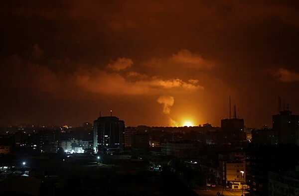 Το Ισραήλ βομβάρδισε 100 στόχους στη Γάζα