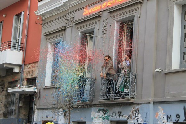 Το πιο πολύχρωμο Καρναβάλι της Αθήνας - Σήμερα στο Μεταξουργείο το πάρτι είναι στους δρόμους