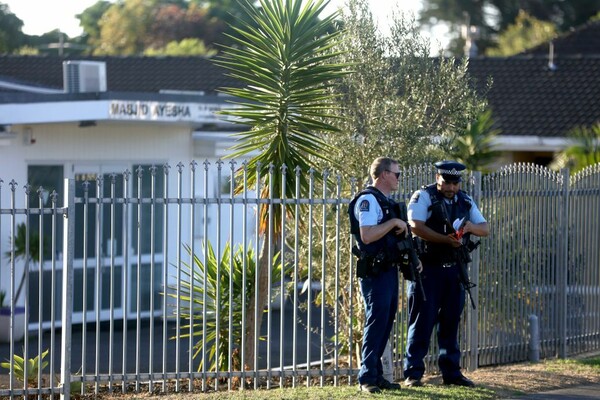 Παγκόσμιος συναγερμός μετά την τρομοκρατική επίθεση στη Νέα Ζηλανδία - Αυξημένα μέτρα ασφαλείας σε χιλιάδες τεμένη