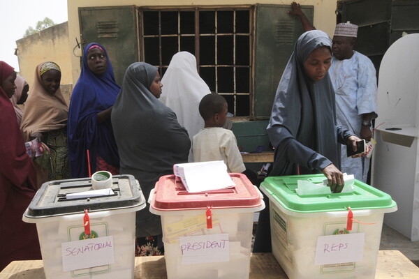 Νιγηρία: Δεκάδες νεκροί σε επεισόδια την ημέρα των εκλογών