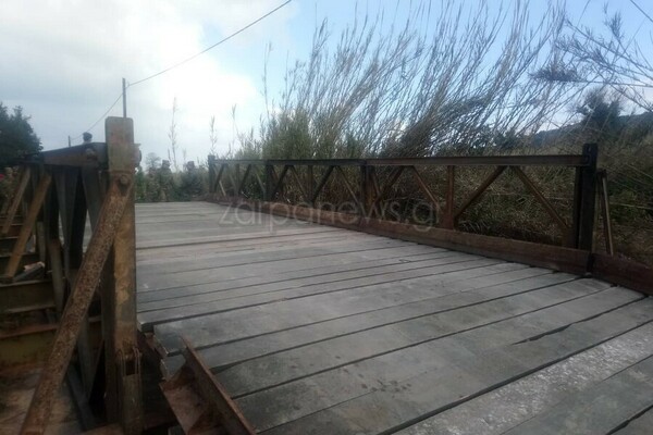 Χανιά: Στήθηκε η γέφυρα του στρατού στο Πατελάρι