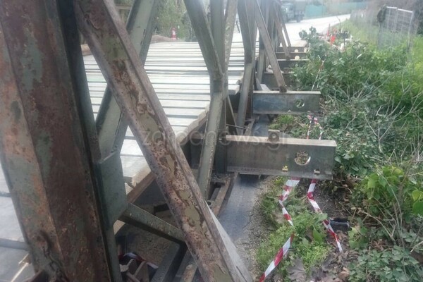 Χανιά: Στήθηκε η γέφυρα του στρατού στο Πατελάρι