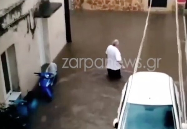 Χανιά: Πλημμύρισε το Κουμ Καπί - Πάνω από μισό μέτρο νερό