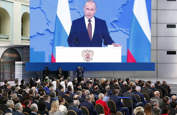 Ο Πούτιν προειδοποιεί: Θα στρέψουμε τα όπλα μας στις ΗΠΑ αν αναπτύξει πυρηνικά στην Ευρώπη