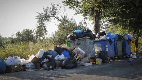 Αυστηρή προειδοποίηση από Κομισιόν για τα σκουπίδια στην Κέρκυρα