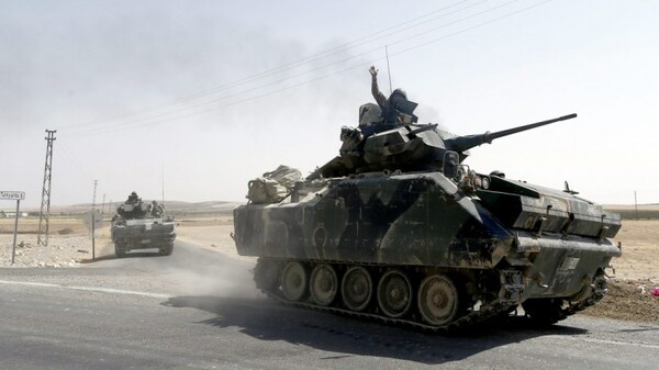Τουρκικά στρατιωτικά οχήματα εισέβαλαν στην επαρχία Ιντλίμπ της Συρίας