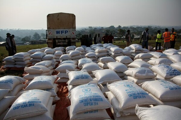 Ουγκάντα: Δύο νεκροί και δεκάδες νοσηλεύονται αφού έφαγαν δημητριακά που χορηγούσε o ΟΗΕ