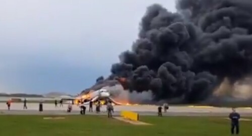 Αεροπορική τραγωδία στη Μόσχα - «Χτυπήθηκε από κεραυνό» λένε οι επιβάτες
