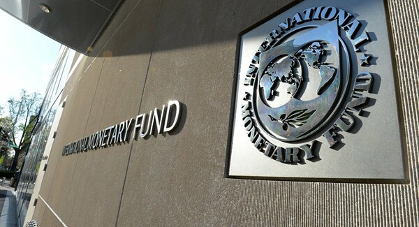 Bloomberg: Ανάπτυξη 2,4% προβλέπει για φέτος στην Ελλάδα το ΔΝΤ