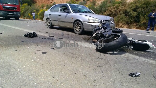Νεκροί σε τροχαίο στην Κρήτη - Δύο μηχανές συγκρούστηκαν με όχημα