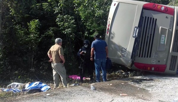 Ανετράπη λεωφορείο στο Μεξικό - Έντεκα νεκροί