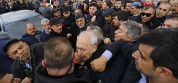 Τουρκία: Μέλος του ΑΚΡ ανάμεσα στους συλληφθέντες για την επίθεση στον Κιλιτσντάρογλου