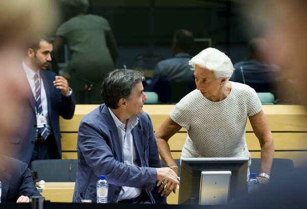 Επαφές Τσακαλώτου με Λαγκάρντ - Πρόθεση της κυβέρνησης για πρόωρη αποπληρωμή δανείων
