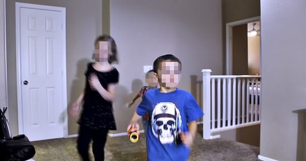 Μητέρα youtuber βασάνιζε τα παιδιά της για τα views - Τα υποχρέωνε να παίζουν στα βίντεο
