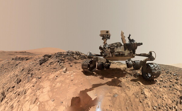 Άρης: Ανακαλύφθηκαν μεγάλα αποθέματα νερού σε μορφή πάγου