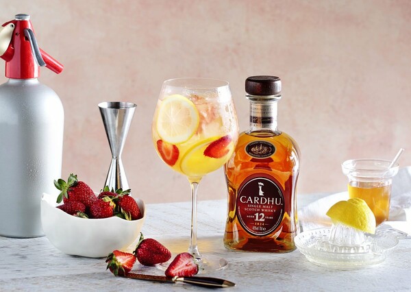 Το Cardhu Single Malt Scotch Whisky προτείνει δροσιστικά Summer serves