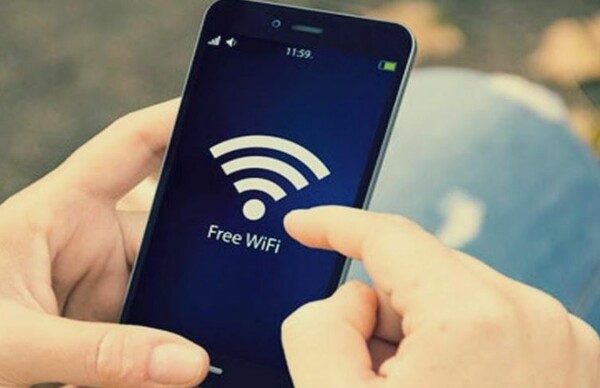 Δωρεάν WiFi στους δήμους της Ελλάδας: Εκατοντάδες αιτήσεις στην ΕΕ