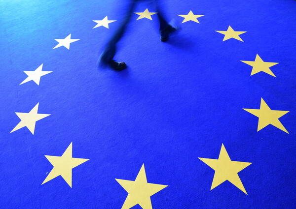 Ευρωεκλογές: Οι μισθοί, τα επιδόματα και τα «προνόμια» των ευρωβουλευτών