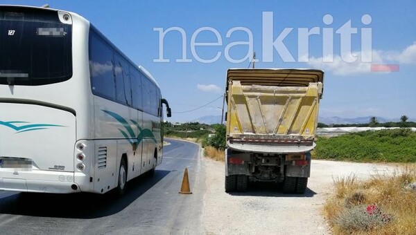 Κρήτη: Φορτηγό παρέσυρε και σκότωσε ποδηλάτισσα