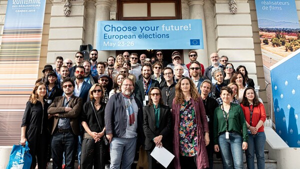 «Ψηφίζουμε για την Ευρώπη!»: Σκηνοθέτες κάνουν έκκληση από τις Κάννες για τις Ευρωεκλογές