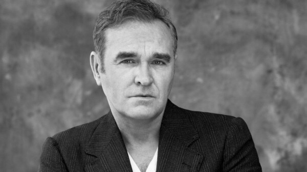 O Morrissey απαντά: Τέλος στην υποκρισία και την ασχετοσύνη των media -Όχι στη Σοβιετική Βρετανία