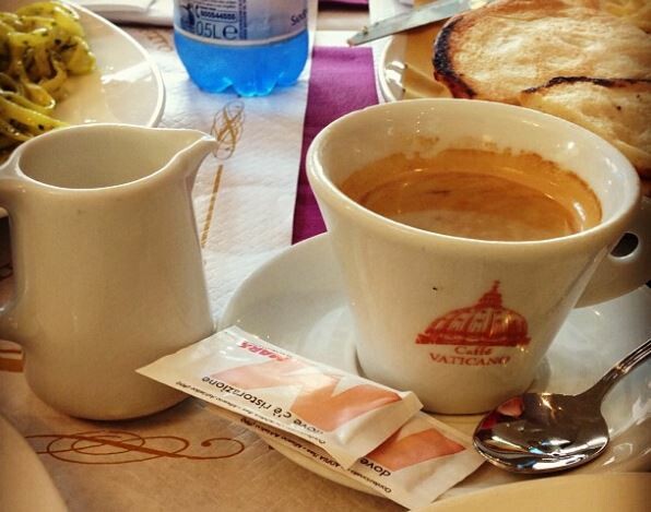 Στη Ρώμη πλήρωσαν 81 ευρώ για δυο μπέργκερ και τρεις καφέδες