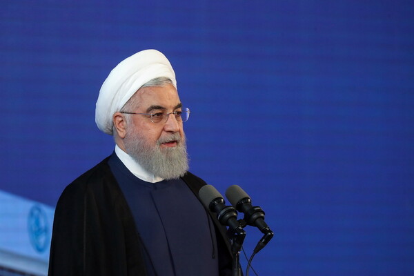 Ροχανί σε Μακρόν: Το Ιράν δεν επιδιώκει πόλεμο με τις ΗΠΑ