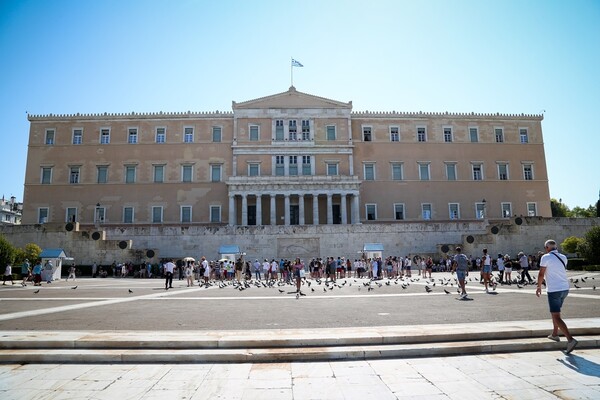 Θυροκολλείται το Προεδρικό Διάταγμα για τις εκλογές