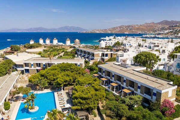 Mykonos Theoxenia: Η αυθεντικά κυκλαδίτικη πλευρά της κοσμοπολίτικης Μυκόνου