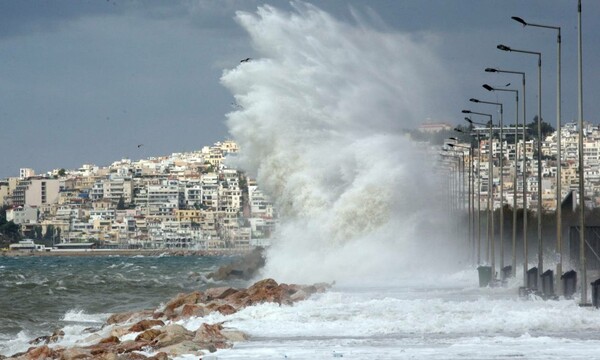 Καιρός: Οι άνεμοι ξεπέρασαν τα 100 χιλιόμετρα/ώρα