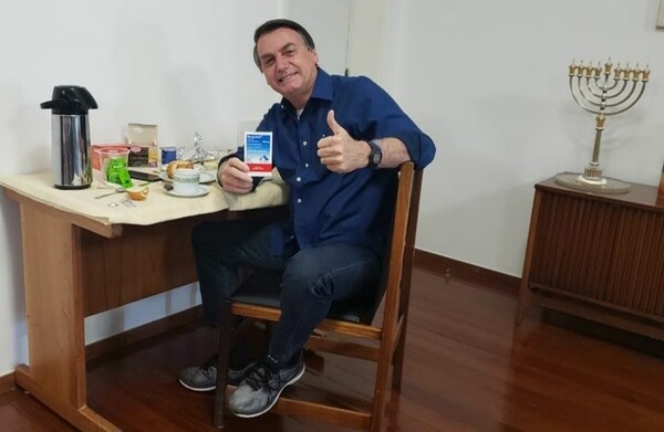 Βραζιλία: Ο Μπολσονάρου λέει ότι είναι αρνητικός (πλέον) στον κορωνοϊό