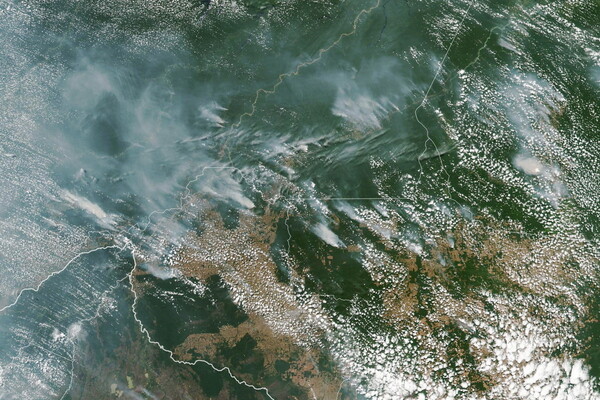 Η Βραζιλία βιώνει το μεγαλύτερο κύμα πυρκαγιών της τελευταίας πενταετίας