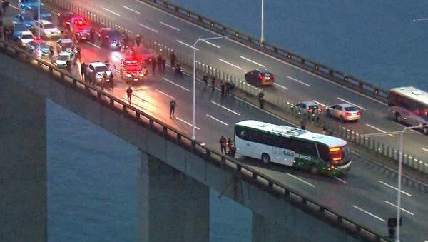 Βραζιλία: Νεκρός ο ένοπλος που κρατούσε ομήρους σε λεωφορείο