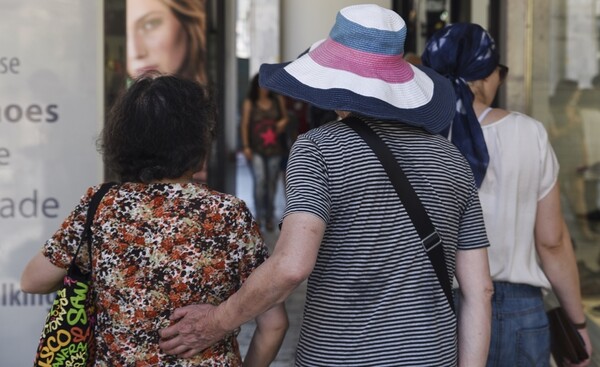 Μέτρα του δήμου Αθηναίων ενόψει καύσωνα - Ανοιχτές κλιματιζόμενες αίθουσες μέχρι την Παρασκευή