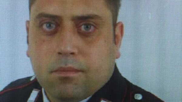 Δολοφονία αστυνομικού στη Ρώμη: Έδεσαν τα μάτια του ενός Αμερικανού υπόπτου μέσα στο αστυνομικό τμήμα
