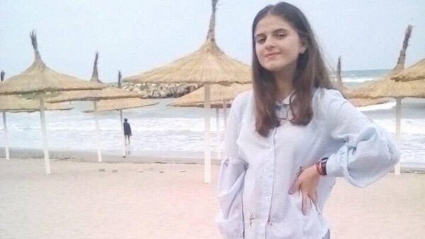 «Φοβάμαι πολύ»: Στη δημοσιότητα οι δραματικές κλήσεις της 15χρονης Αλεξάντρα που δολοφονήθηκε
