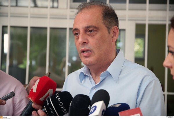 Η «Ελληνική Λύση» καταγγέλλει μη διάθεση ψηφοδελτίων της σε κάποια εκλογικά τμήματα