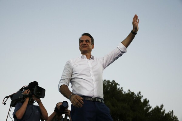 Exit poll - εκτίμηση αποτελέσματος : NΔ 38% - 41% και ΣΥΡΙΖΑ 29% - 32%