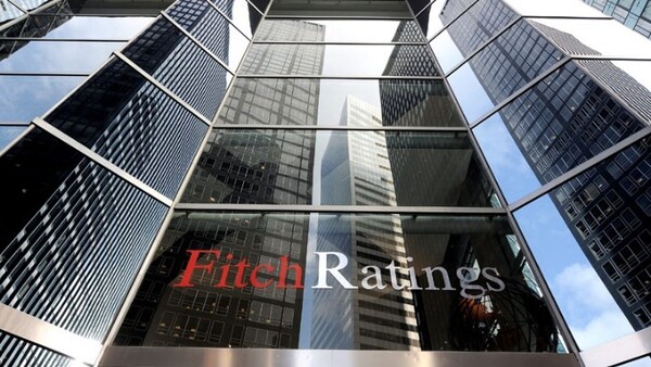 Ο οίκος Fitch διατήρησε την Ελλάδα στη βαθμίδα ΒΒ-