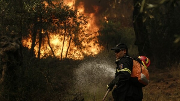 Πυρκαγιά στην Κέρκυρα - Ισχυρές πυροσβεστικές δυνάμεις