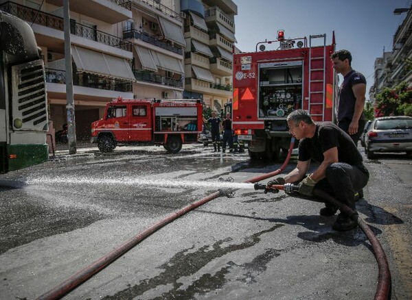 Φωτιά σε λεωφορείο του ΟΑΣΘ