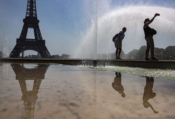 Νέο κύμα καύσωνα πλήττει την Ευρώπη - Στους 41,2 βαθμούς το θερμόμετρο στη Γαλλία
