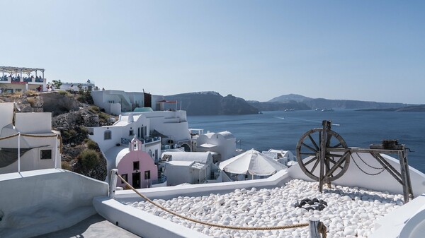 Μόνο ένας στους τρεις Έλληνες θα πάει διακοπές φέτος, σύμφωνα με έρευνα