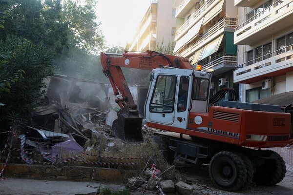 Κατεδαφίζονται 13 επικίνδυνα κτίρια στην Αθήνα