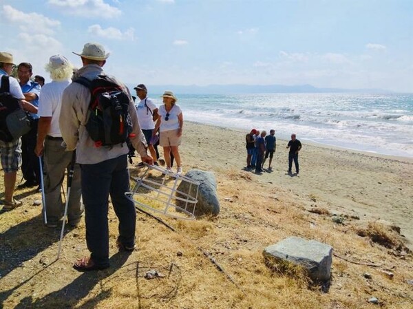 Κύπρος: Κοινοτάρχης επιτέθηκε σε ομάδα για την προστασία των χελωνών σε παραλία που γεννούν τα αυγά τους