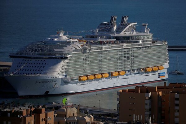 Ισπανία: Παρατείνεται η απαγόρευση ελλιμενισμού κρουαζιερόπλοιων - Παρά το άνοιγμα του τουρισμού