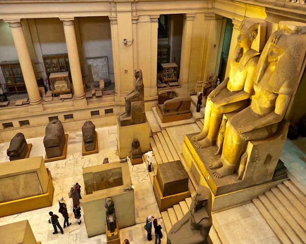 Η Αίγυπτος αποφάσισε πως οι τουρίστες θα φωτογραφίζουν δωρεάν τα αρχαία αντικείμενα
