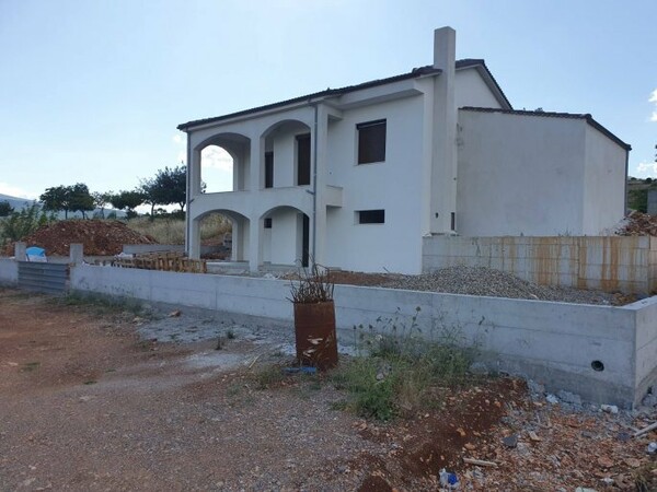 Νέα Ποντοκώμη Κοζάνης, το μικρότερο χωριό της Ελλάδας: Ένα σπίτι και κανείς κάτοικος λόγω ΔΕΗ