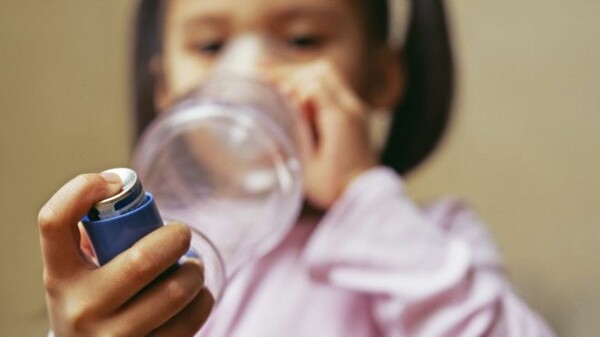 Παιδικό άσθμα: Η ατμοσφαιρική ρύπανση πίσω από το 33% νέων κρουσμάτων
