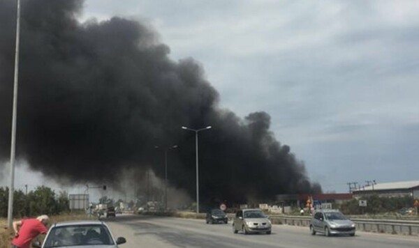 Πυρκαγιά κοντά στο αεροδρόμιο «Μακεδονία»